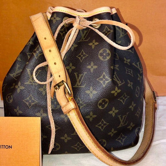 Louis Vuitton Handbags - Authentic Louis Vuitton Petit Noe Bag